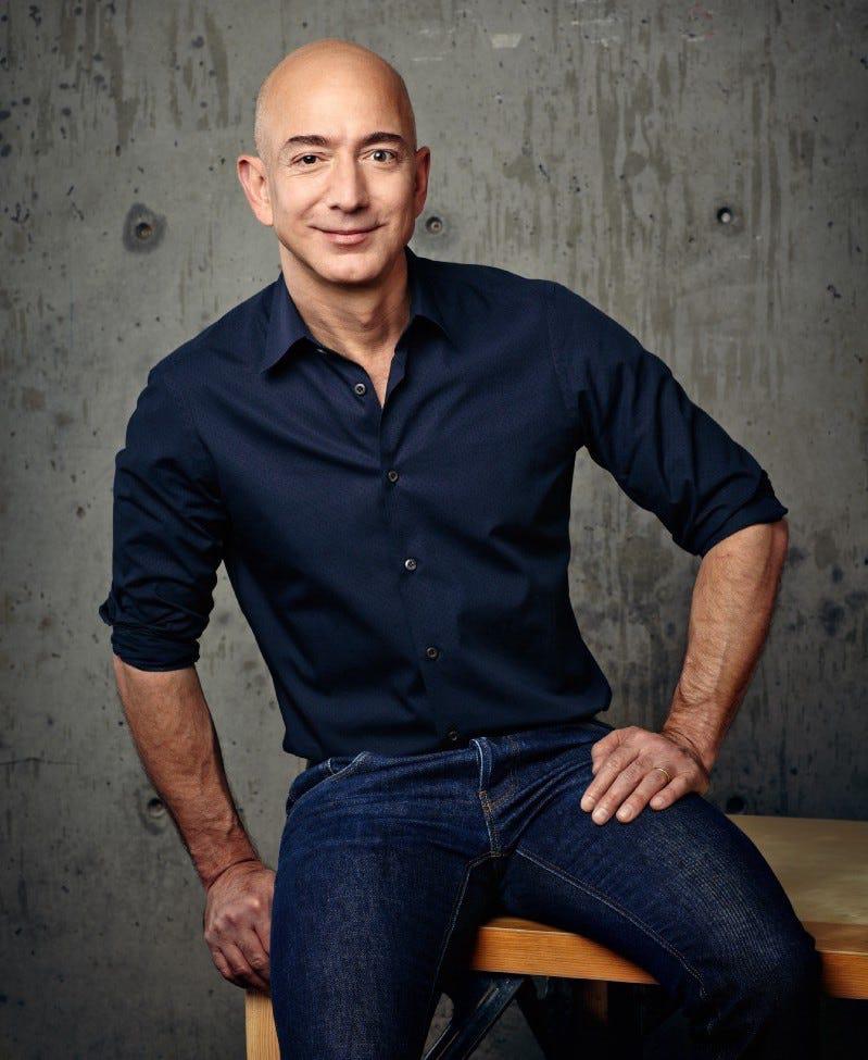Jeff Bezos, el empresario estadounidense será uno de los invitados al evento de moda mas esperado del 2024