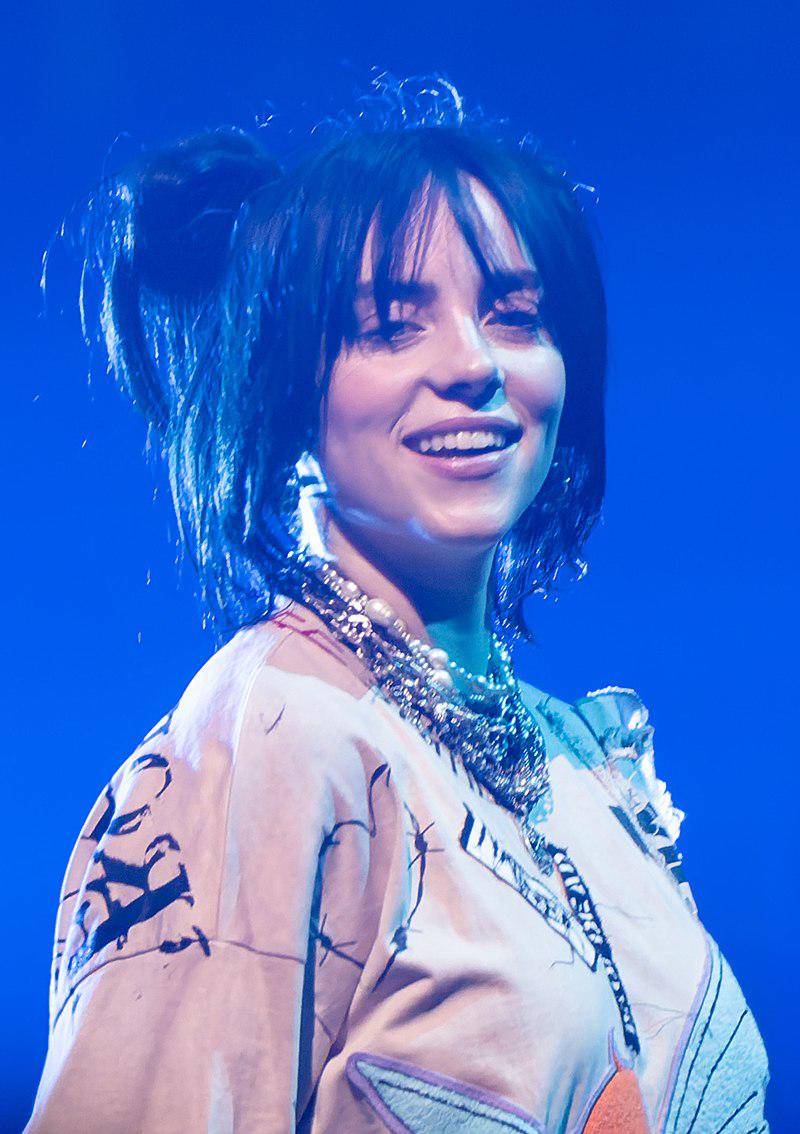 <b>Billie Eilish</b> La cantante y compositora estadounidense regresa con <i>Hit Me Hard and Soft</i>, su tercer álbum, consolidando su estatus como una de las figuras más innovadoras del pop alternativo.