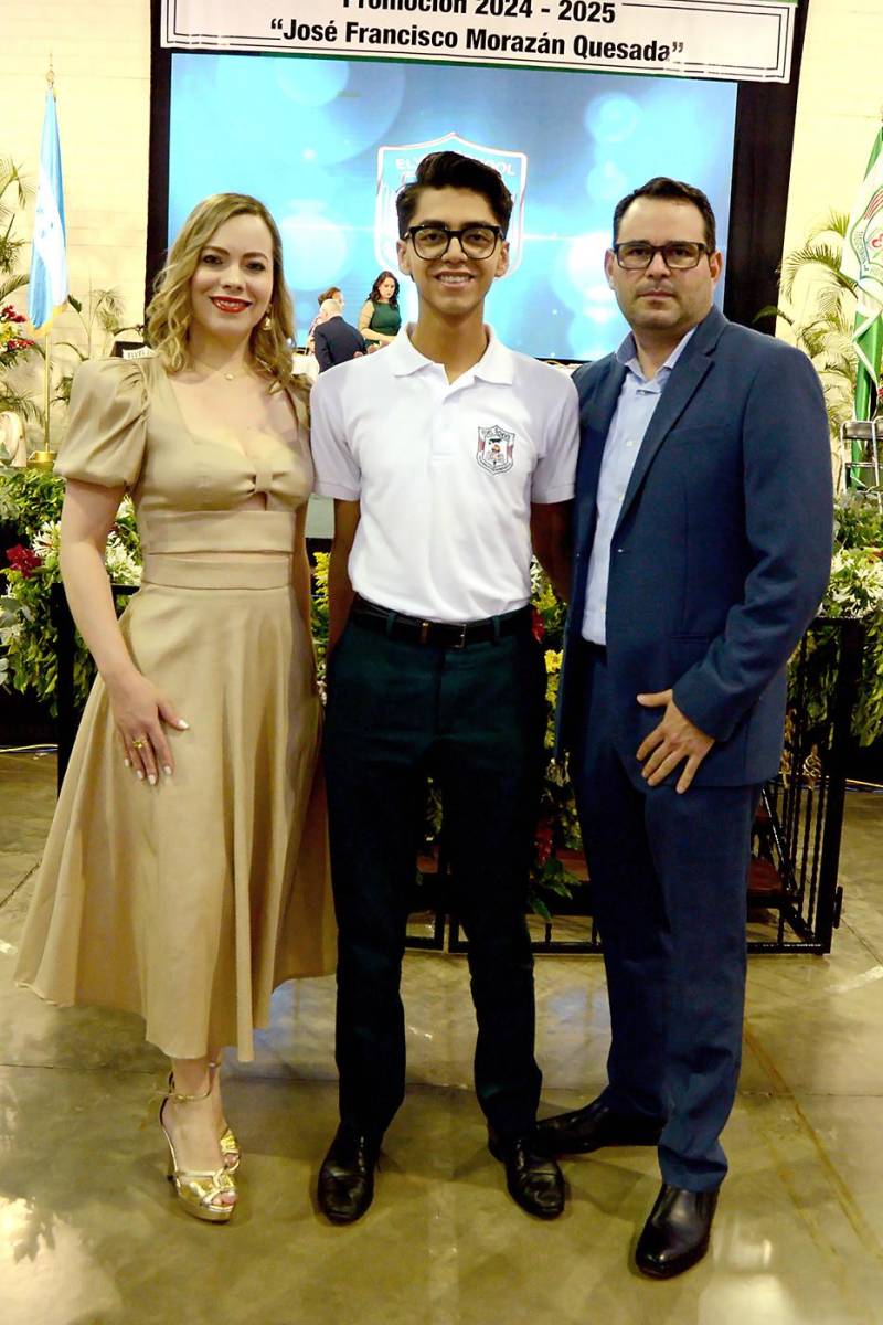 Graduación de la clase 2025 de Elvel School