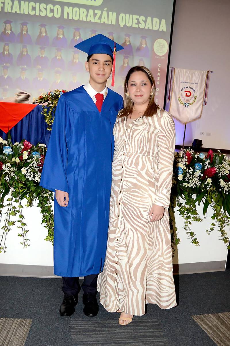 Graduación de los seniors 2025 de Dowal School