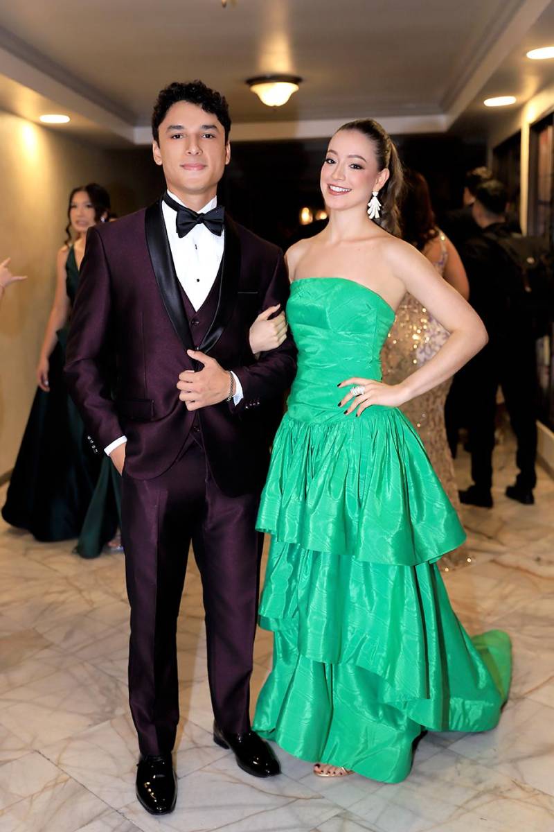 Fiesta de la prom 2025 de DelCampo School
