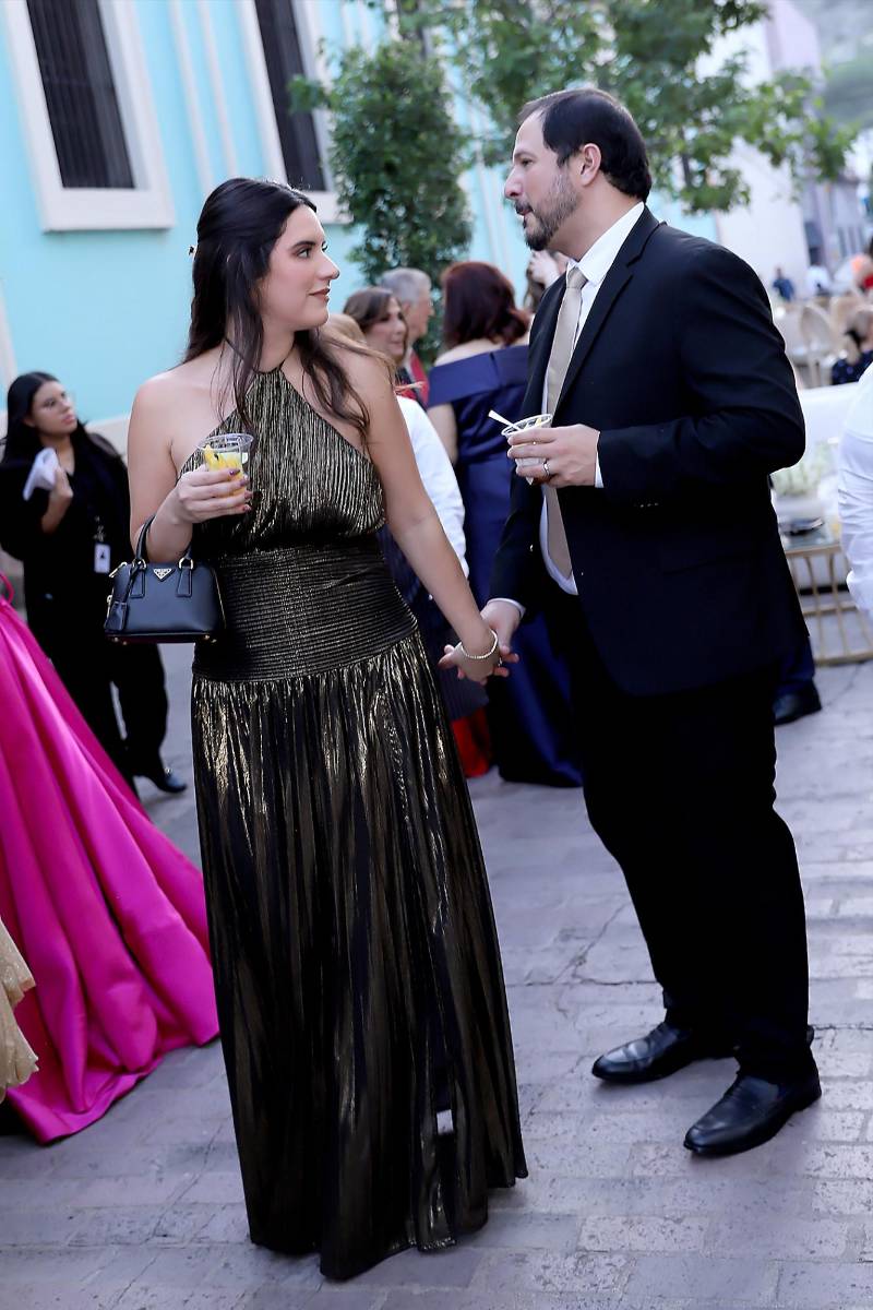Así fue la boda eclesiástica de Ivana Lagos y Jacobo Waincier Canahuati