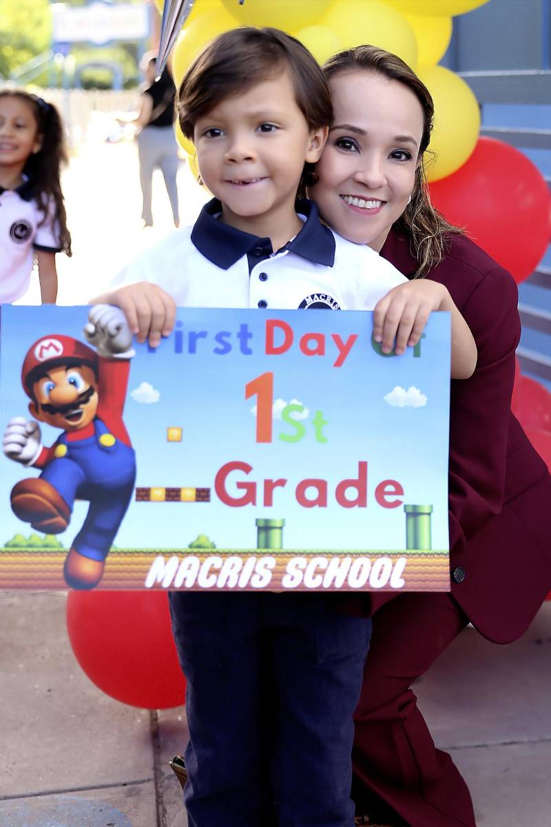 First Day of First Grade de Macris School