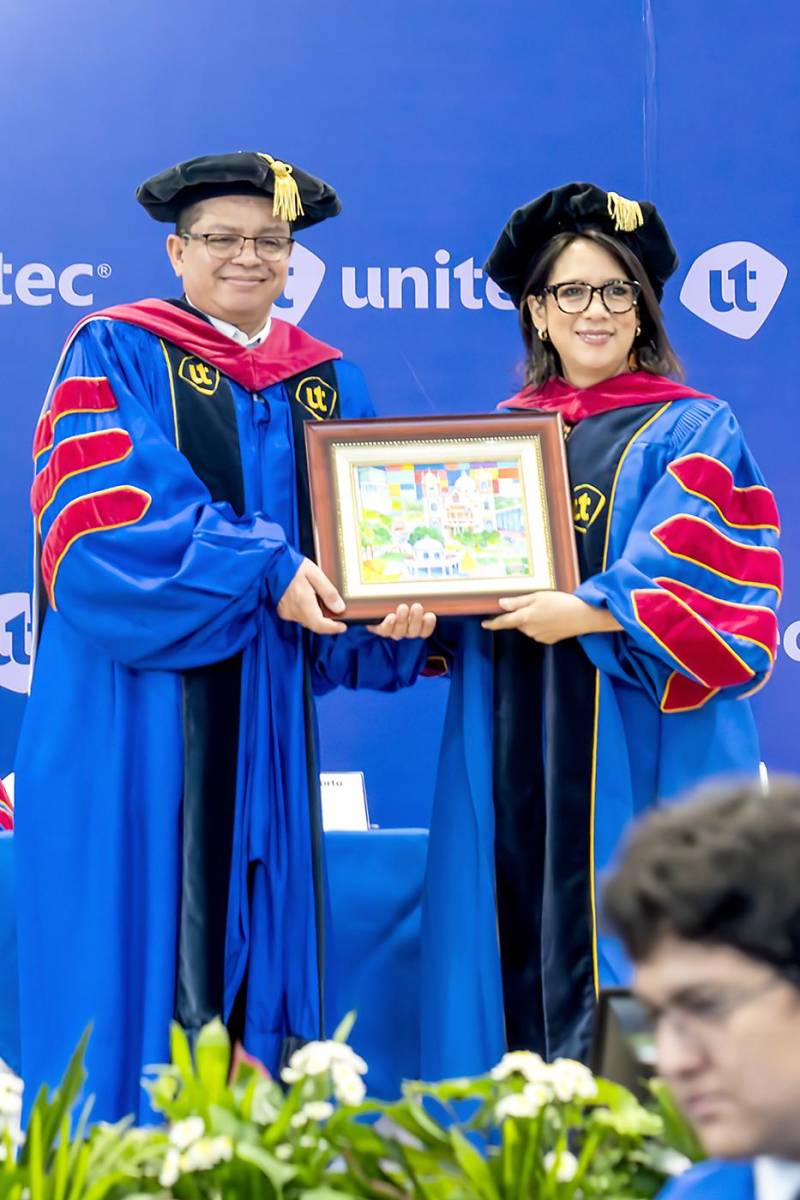 UNITEC SPS celebra la graduación de nuevos talentos y agentes de cambio
