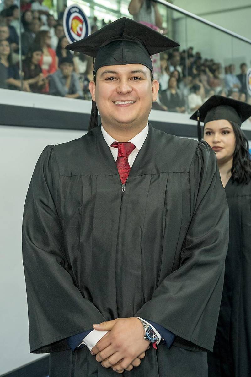 UNITEC SPS celebra la graduación de nuevos talentos y agentes de cambio
