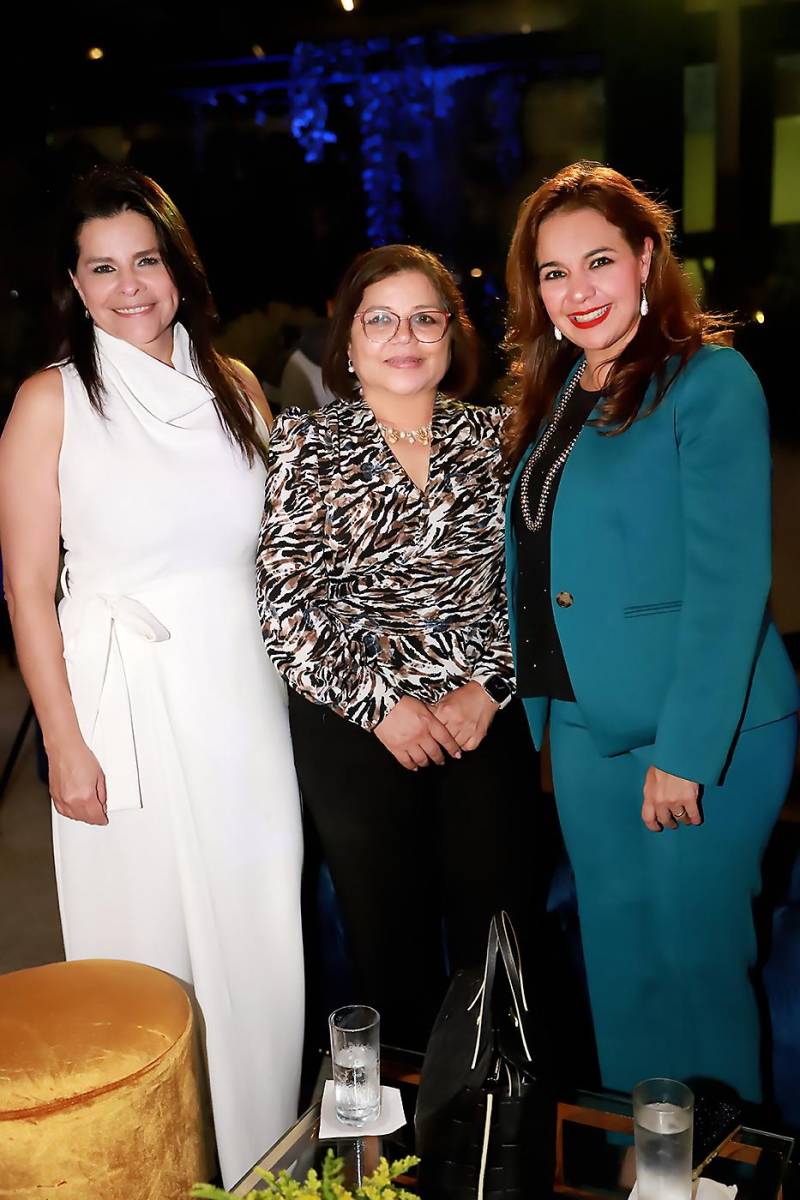Jessica Guevara, Nancy Matute y Marielle Kafie.
