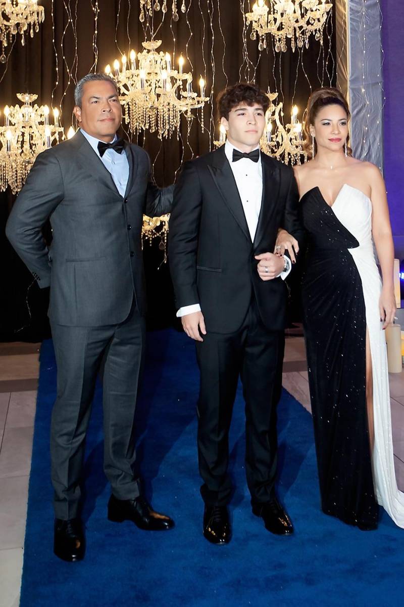 Fernando Santos, Alejandro Santos y Fátima Luque.