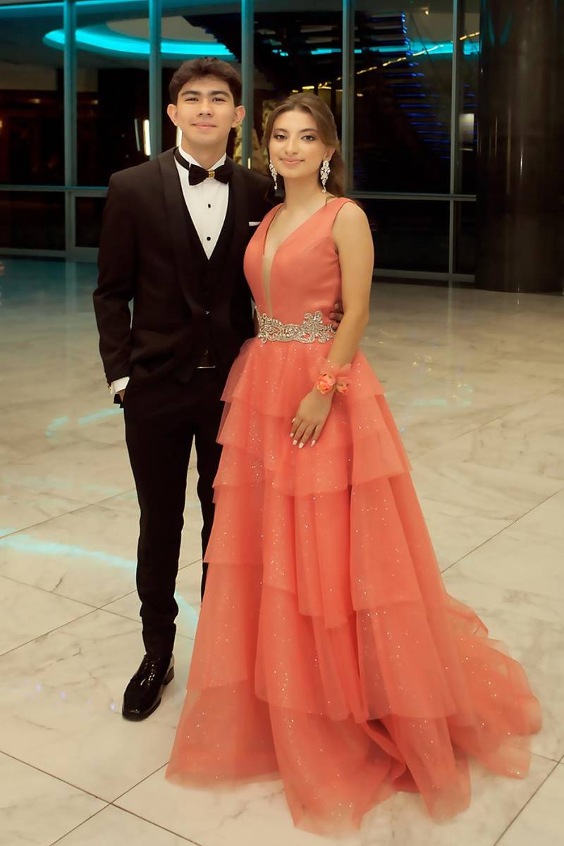 Ari Enamorado y Sofía Verdial.
