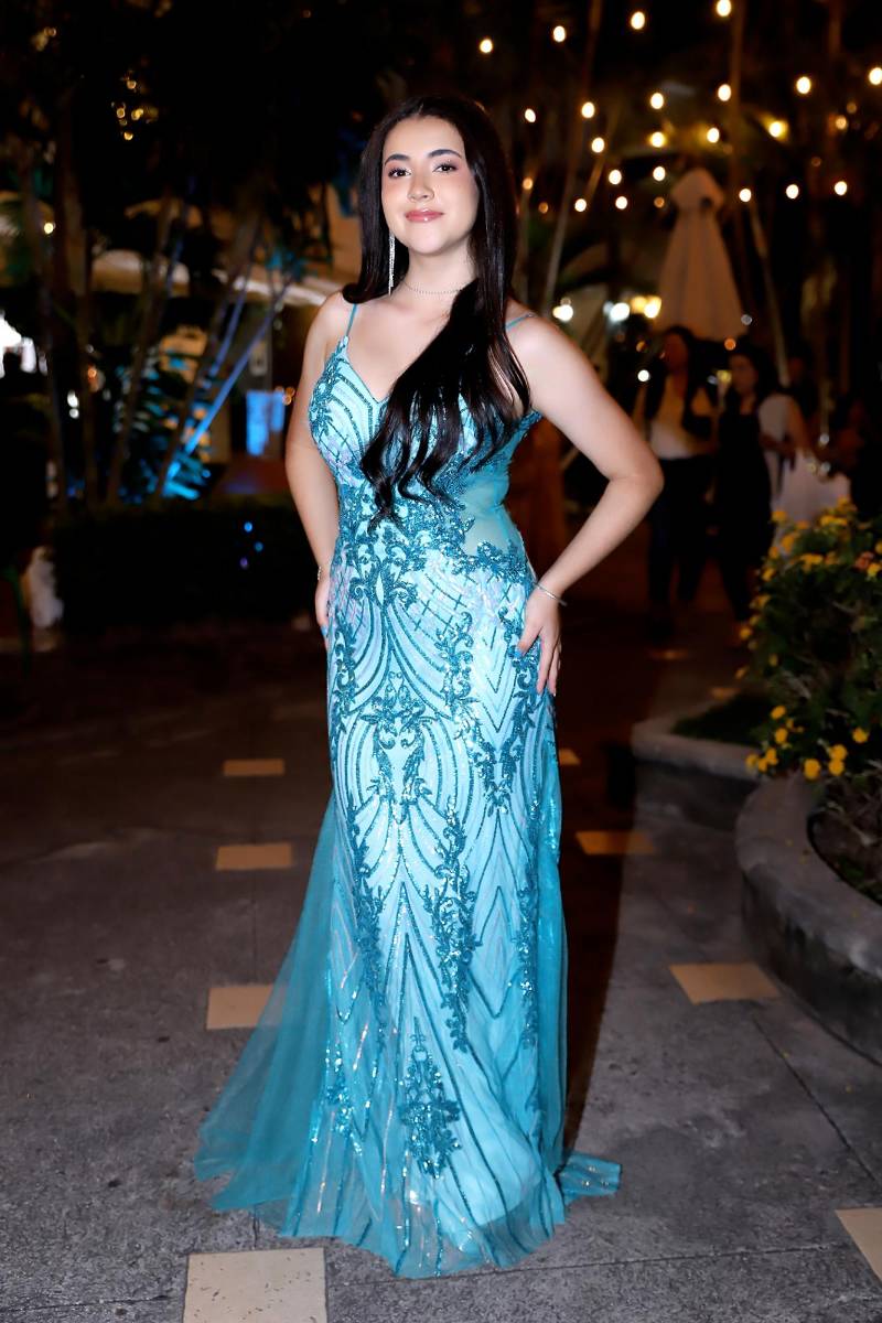 Looks de la prom 2025 del Instituto San José del Carmen