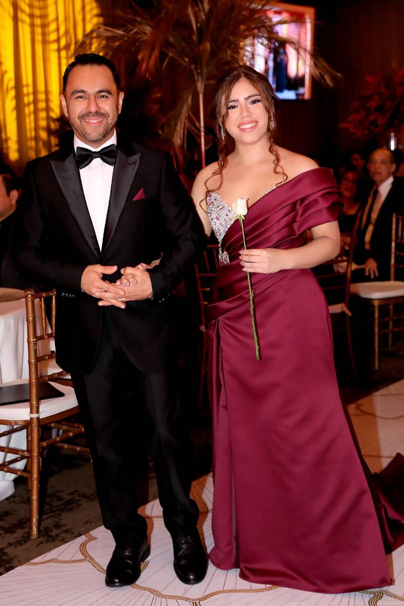 Ivanna Nolasco y su padre Juan Nolasco.