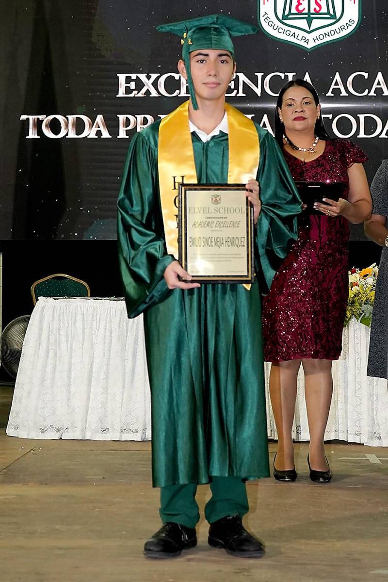 Graduación de los seniors 2024 de Elvel School