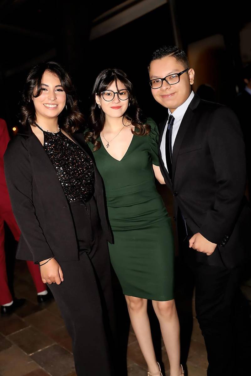 Alyssa Chavarría, Liliam Jemio y Francisco Ordóñez