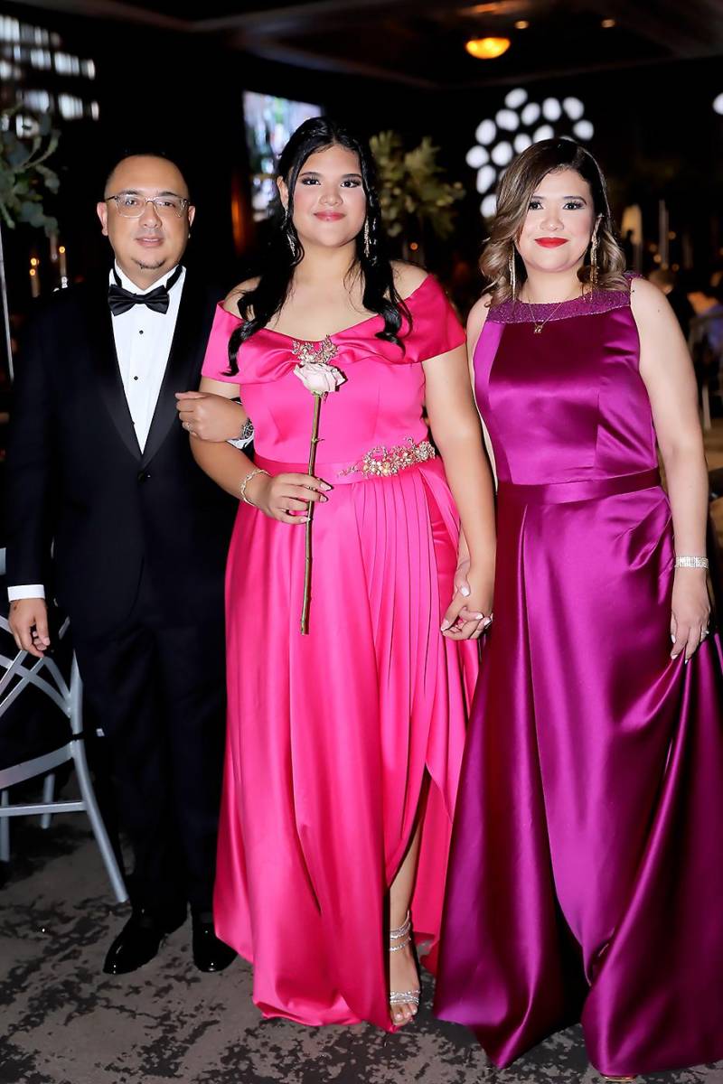 José, Mariangel Rojas y Rosa Díaz.
