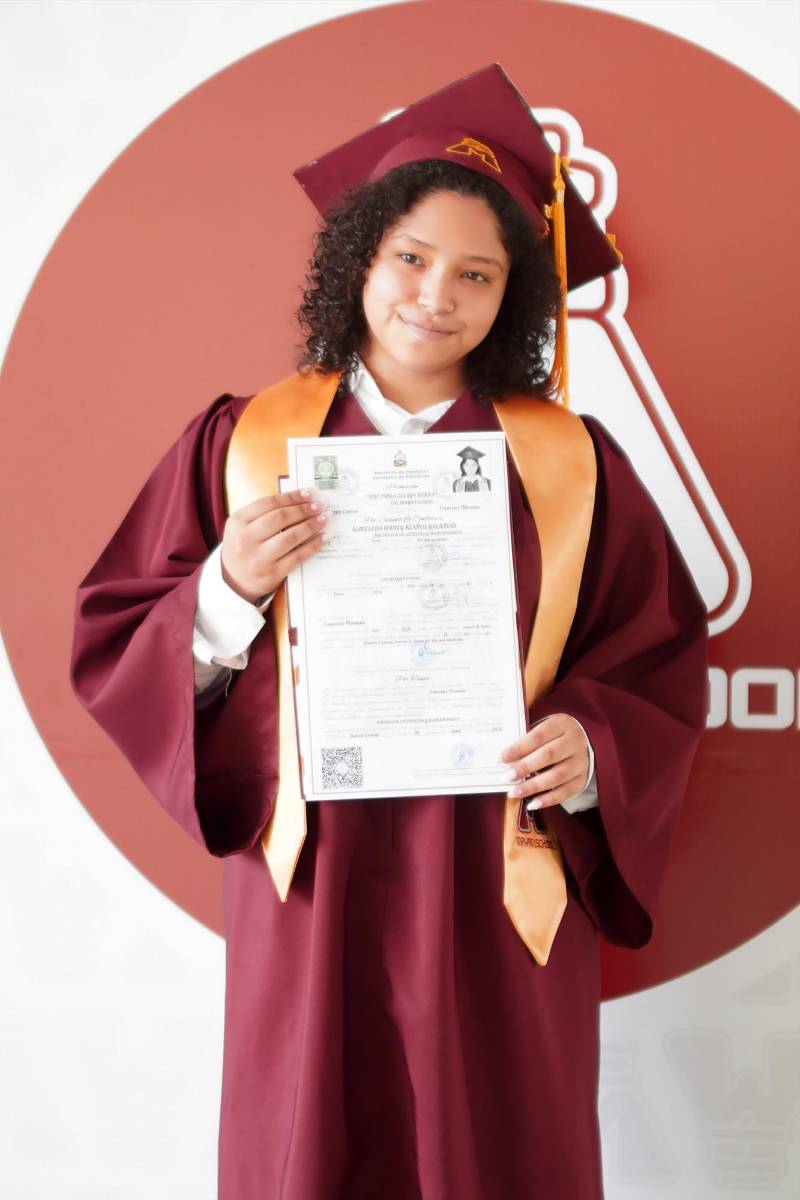 Graduación de los seniors 2026 de Mayan School