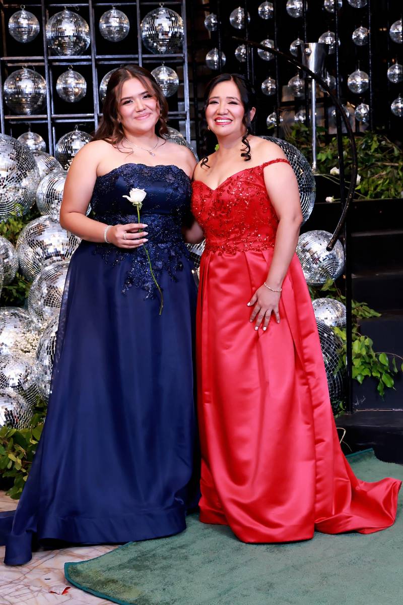 Marcia Sarmiento y Alma Calix