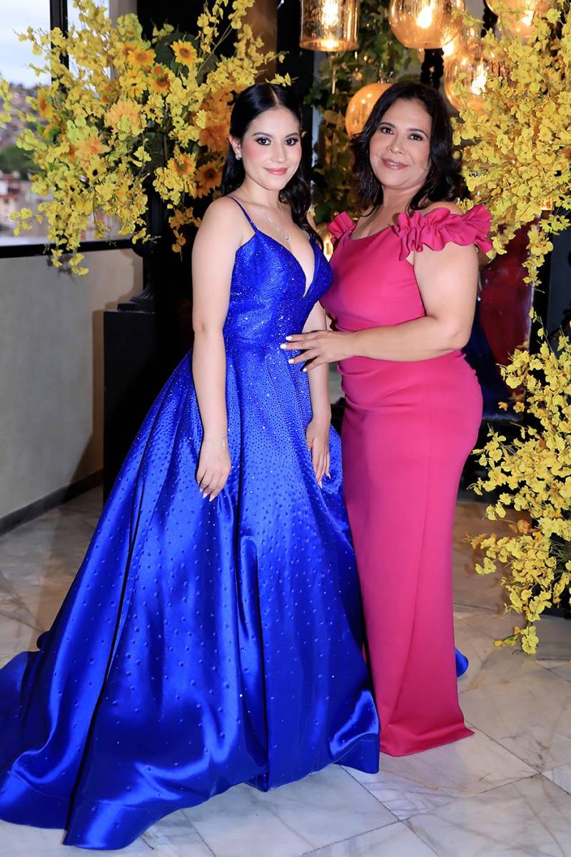 Invitados de la prom 2025 de Mayan School