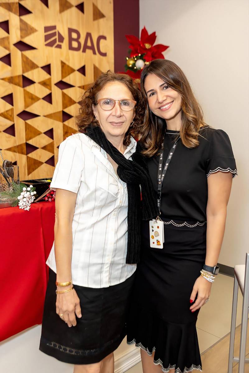 Marlene Barjum y Fabiola Caña.