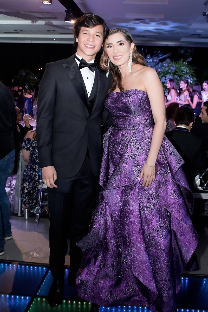 Edgardo Alejandro Fajardo y Marie Kawas.