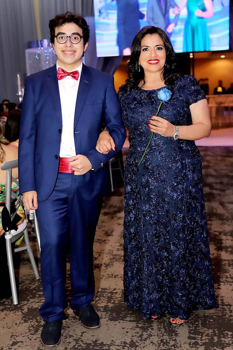 Angel David Alférez Pérez con Marlene Perez