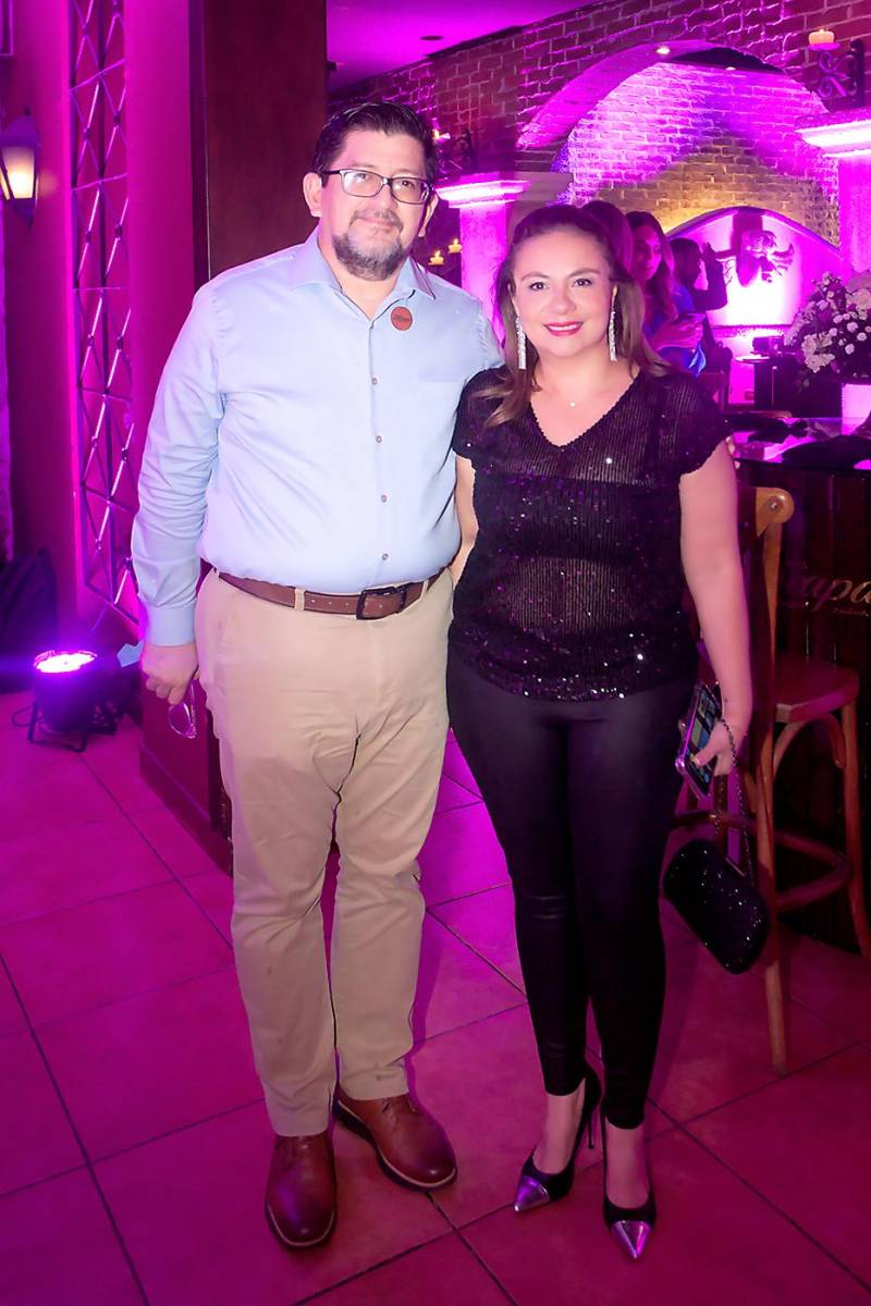 Geovany y Zenobia Munguía.