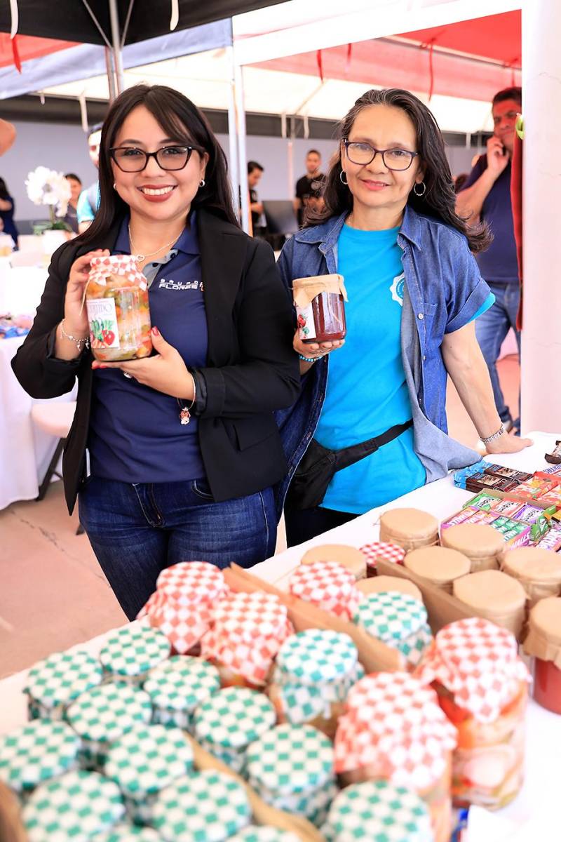 Grupo Flores realizó con éxito Bazar “Creciendo Juntos”