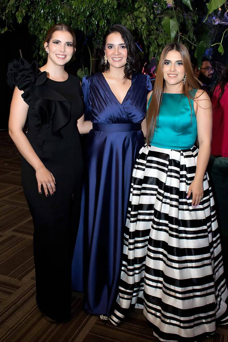  Digna Arino, Francis Castillo y Luz María Espinoza