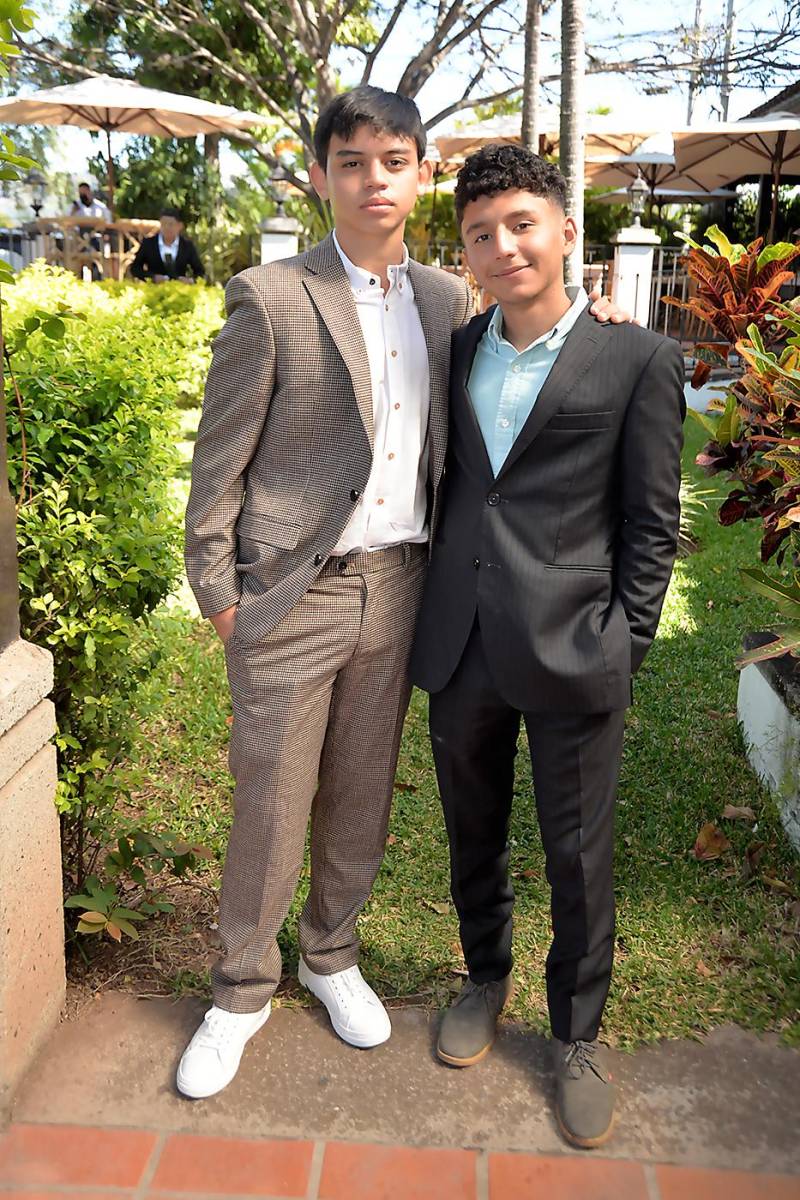 José Chirinos y Henrik Carias.