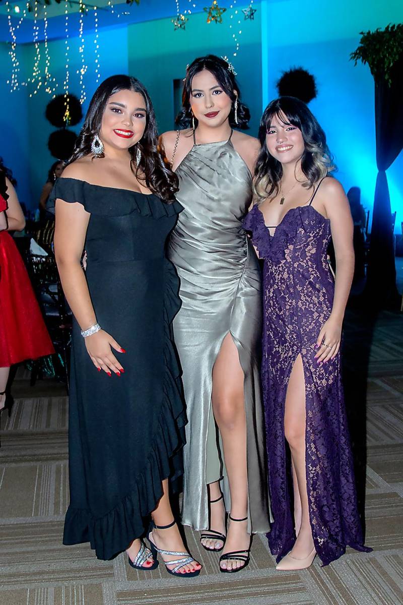 Mayleen Arévalo, Andrea Zelaya e Ivanna Argueta.