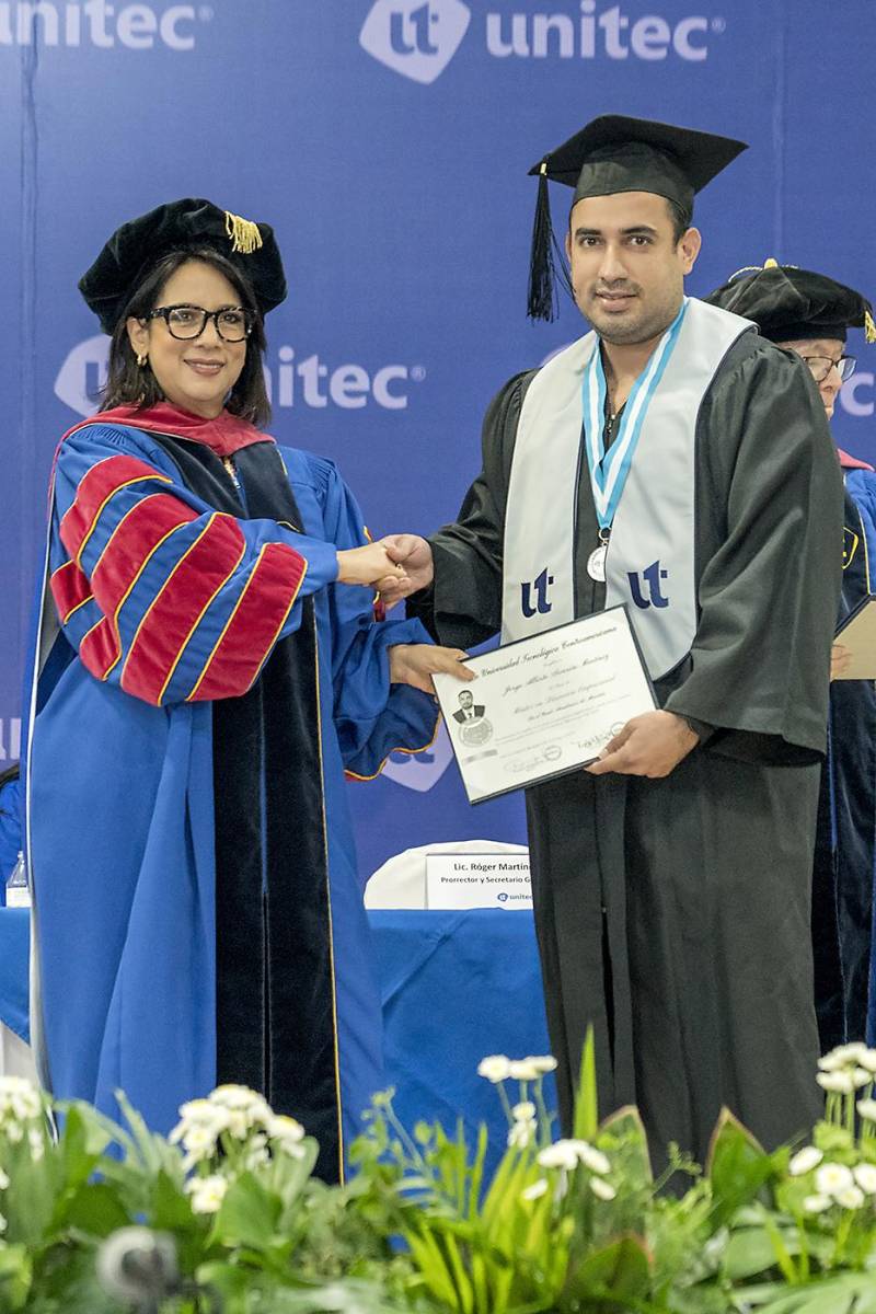 UNITEC SPS celebra la graduación de nuevos talentos y agentes de cambio