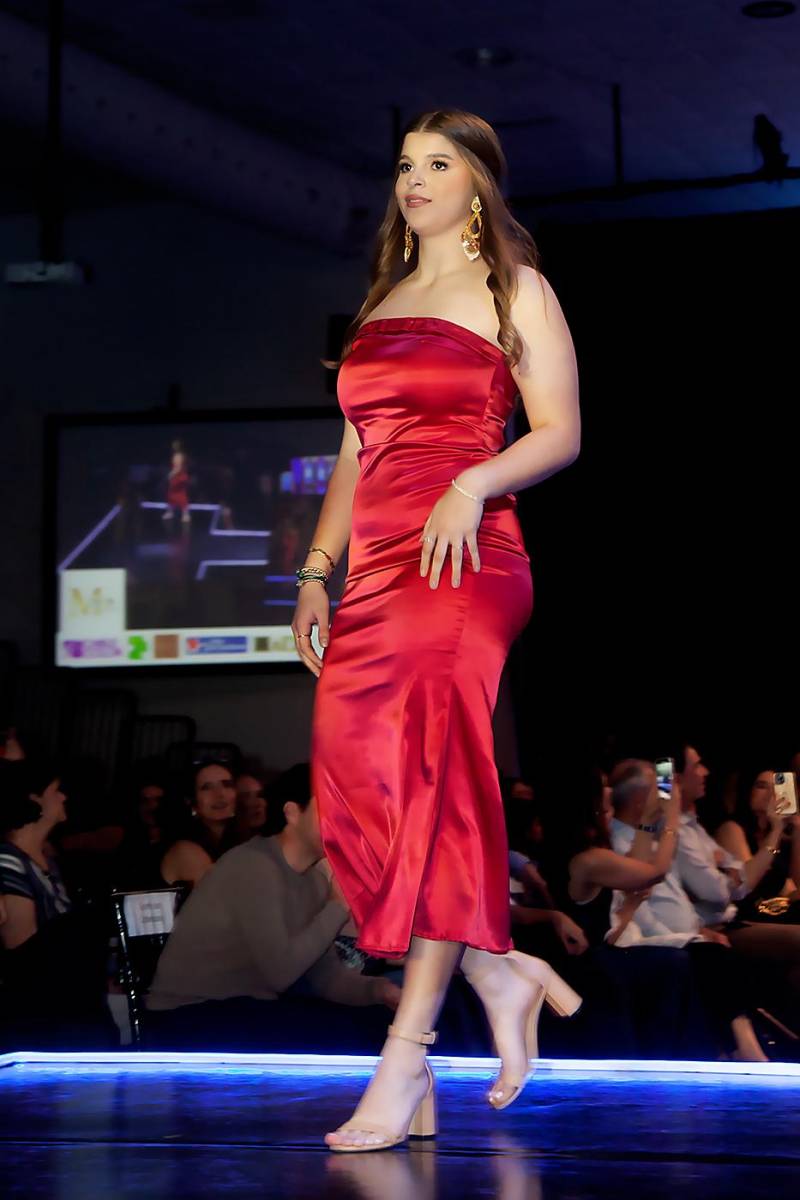 Fashion Show de la EIS 2024