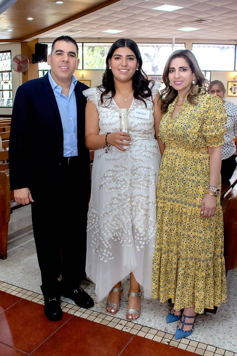 Mario, Valentina y Leyla Faraj.
