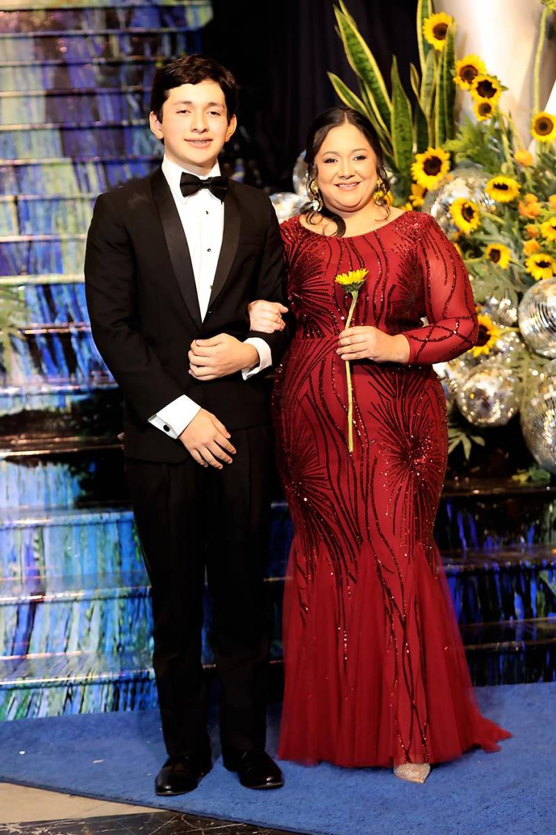 Rony Sandoval y Dixia Sauceda.