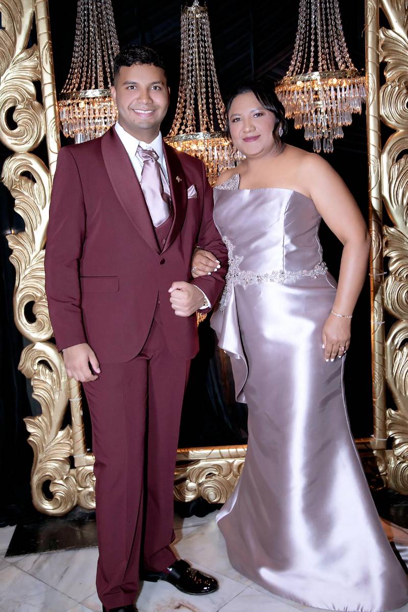 Desfile padres e hijos de la Prom 2026 Del Campo School