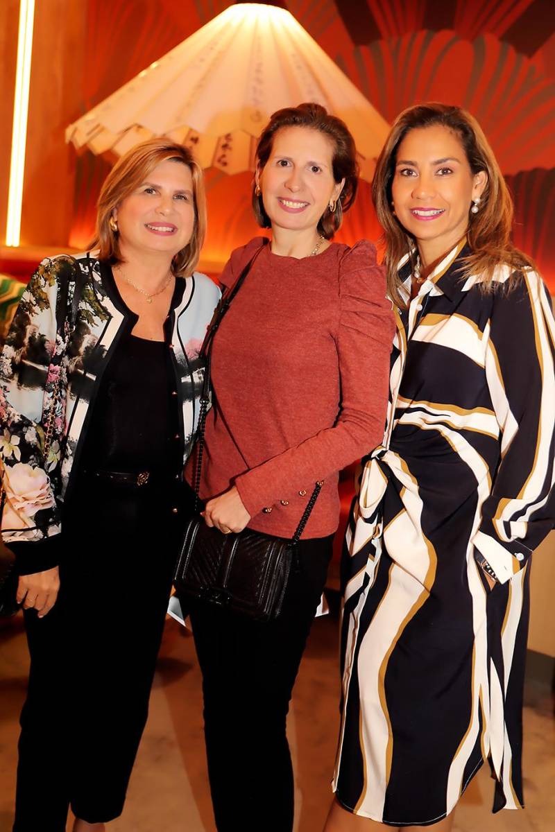 Elzeth Casanova, Gigi Casanova y Marcela Calderón