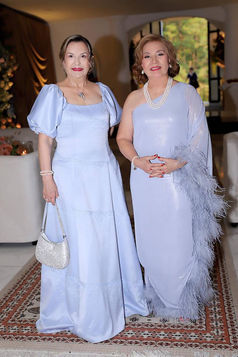 Así fue la boda de Próspero Castellanos y María Isabel Simón