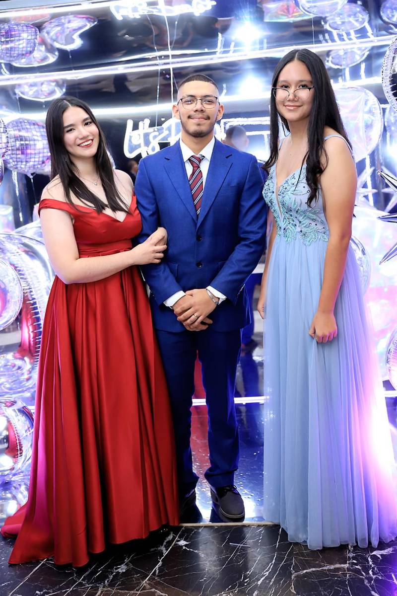 Invitados de la prom 2025 de Mayan School