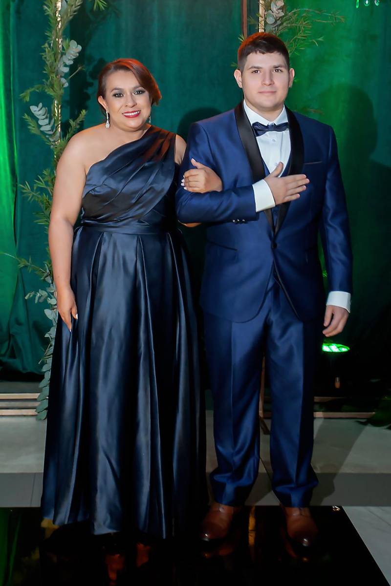 Rossana García y su hijo Daniel Alejandro Rápalo