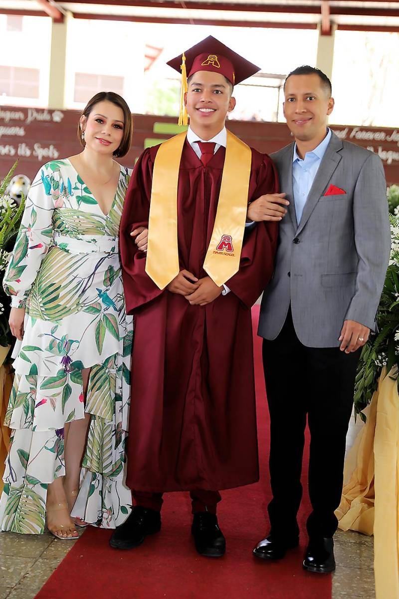 Graduación 2024 de Mayan School
