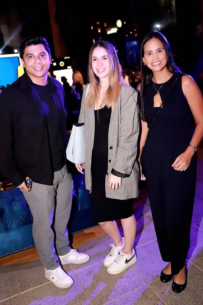 Rafael Martinez, Natalia Caña y Daniella García.