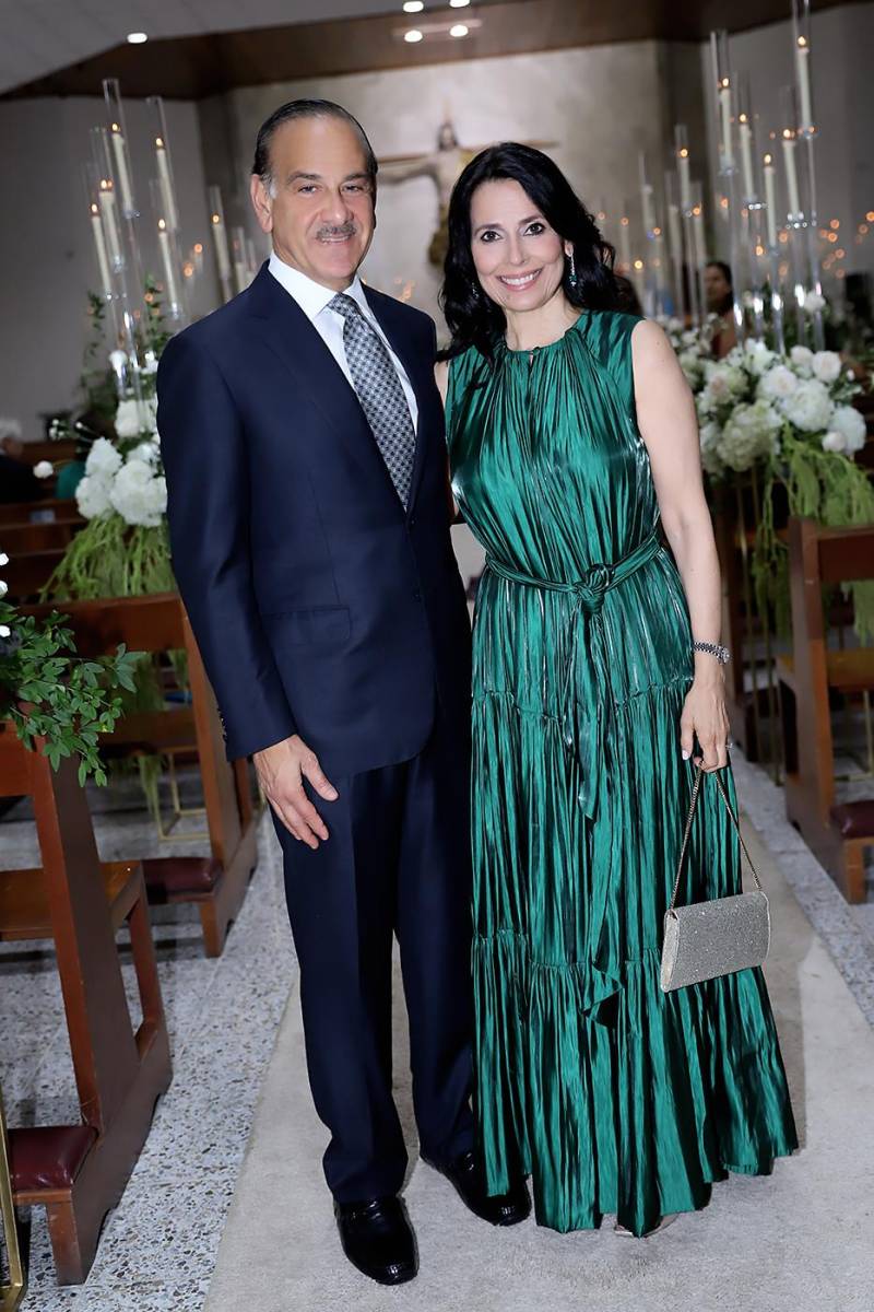 El “sí, acepto” de Victoria Khury y Víctor Kafati
