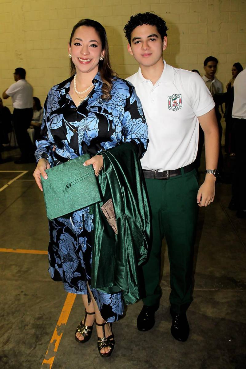 Graduación de la clase 2025 de Elvel School