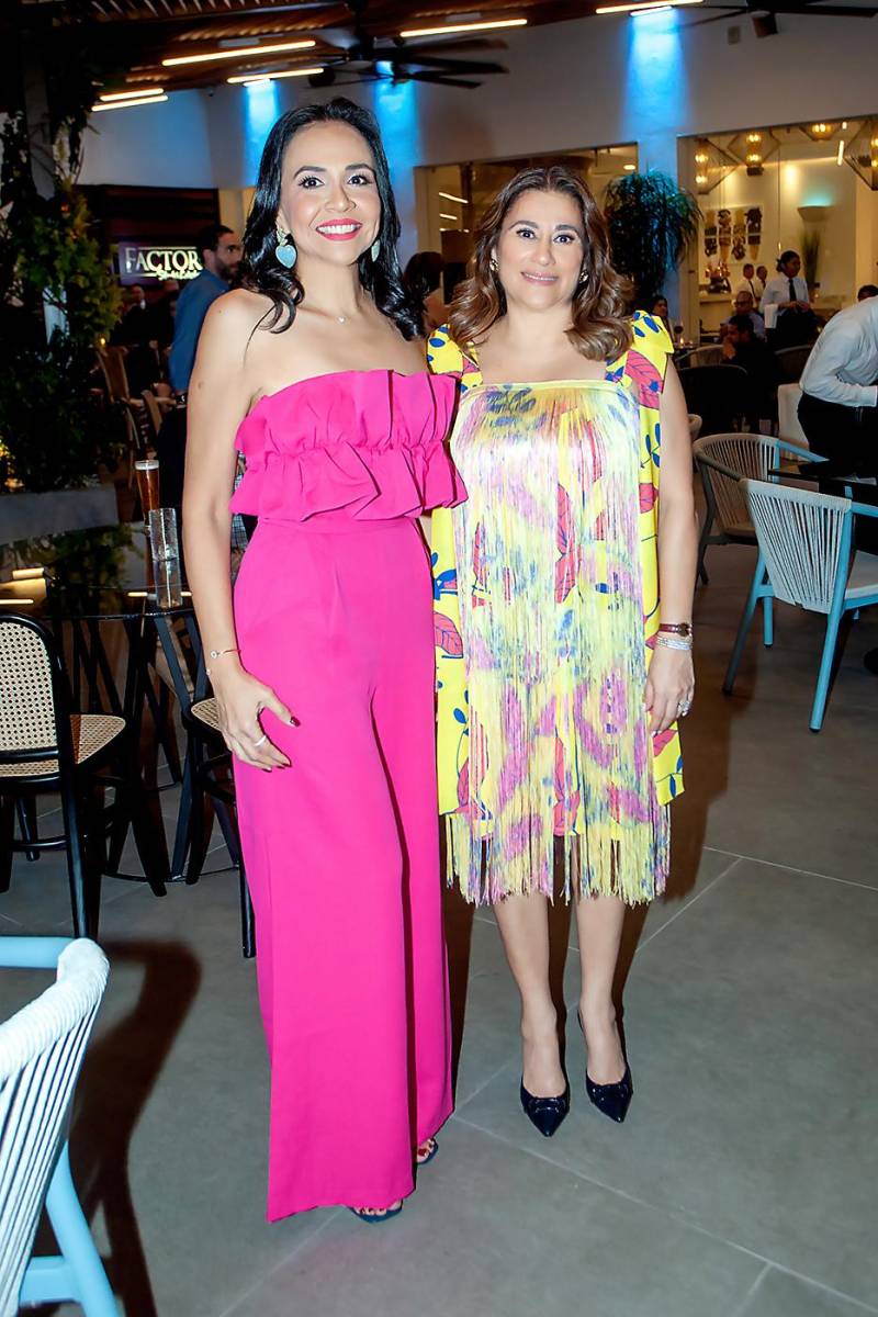 Lixajaya Altamirano y Paty Salem.