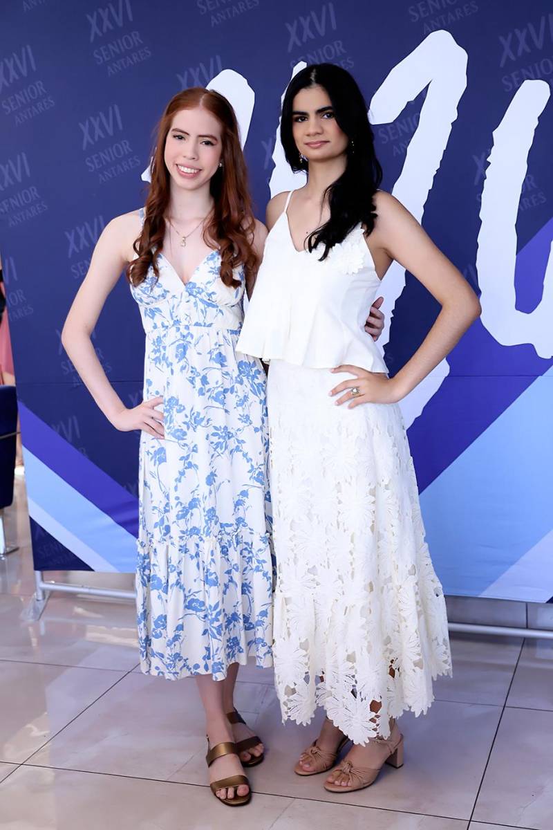 Mónica Díaz y Antonella Asfura.