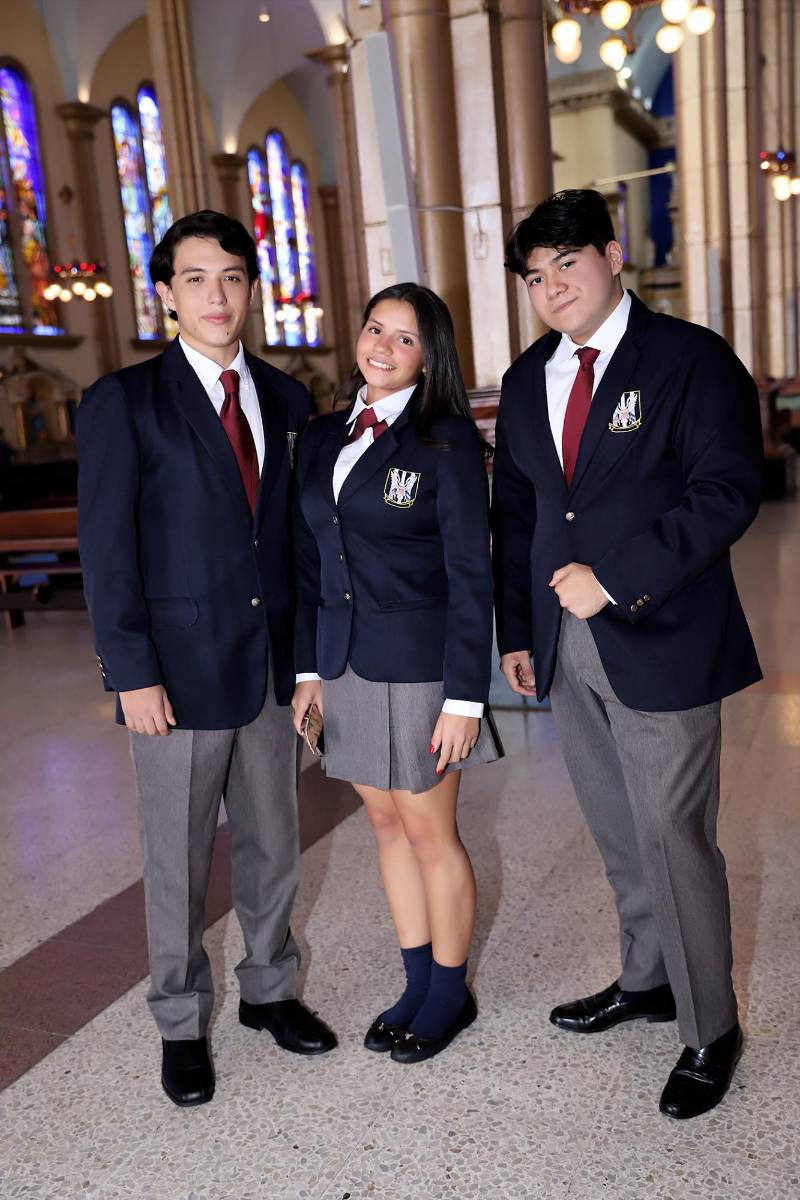 Misa de Acción de Gracias de los Seniors 2026 de la Escuela Americana