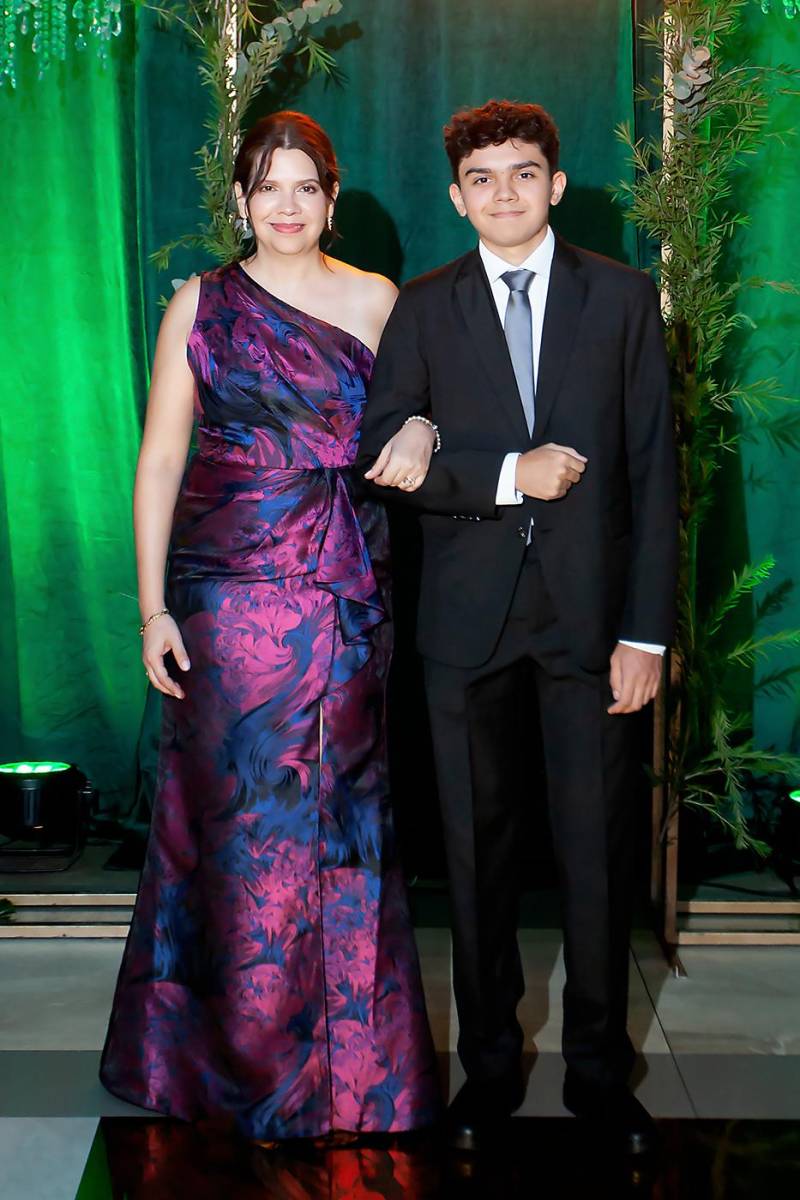Claudia Brito y su hijo José Daniel Caraccioli