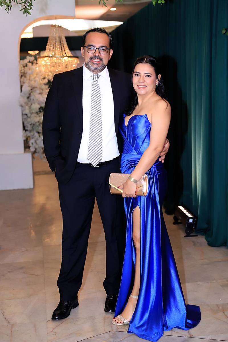 Fiesta de la prom 2025 de la Academia Los Pinares