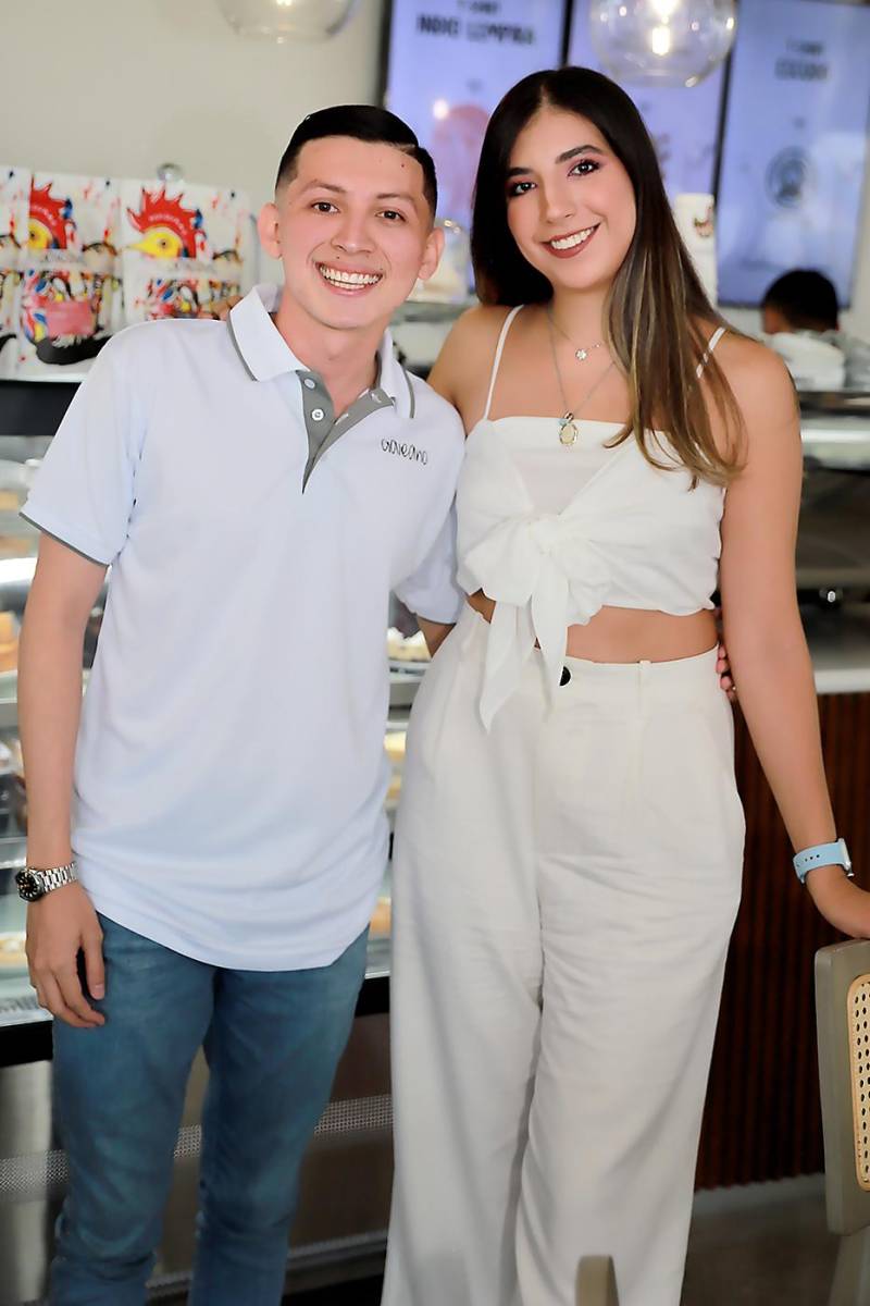 Cheliin Izaguirre y Valentina Dubón. 