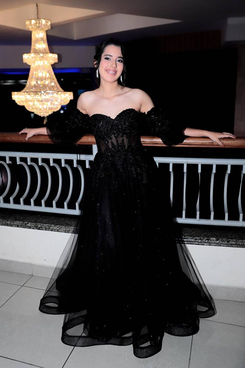 Looks de la prom 2024 del Instituto San José del Carmen