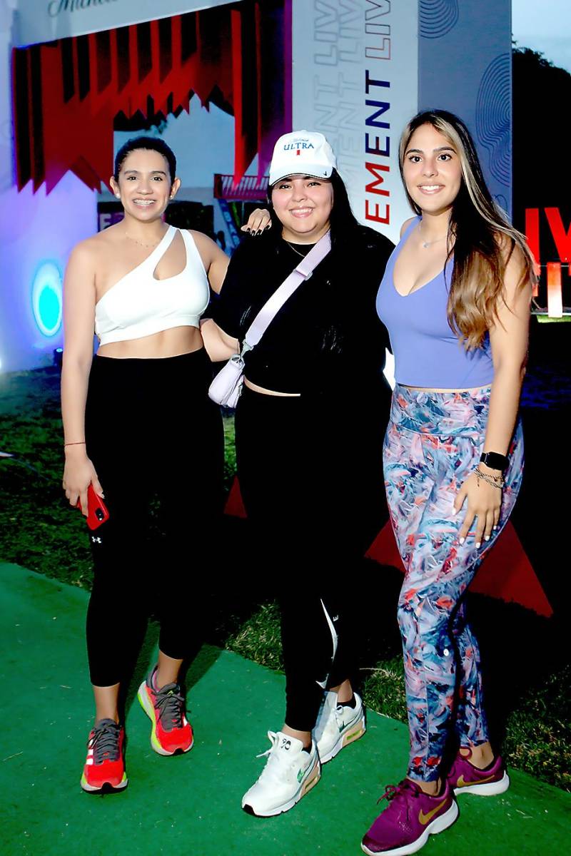 María José Valladares, Tania Orellana y Cinthya Hernández