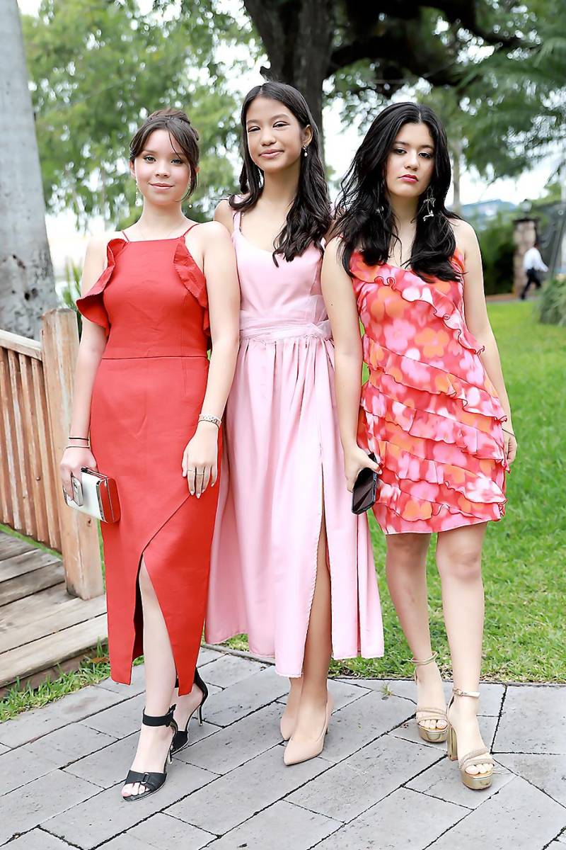 Viviana Almendarez, Sofía Méndez y Luna Alfaro.